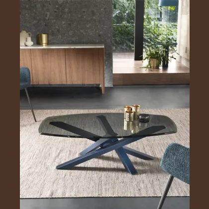 Tavolino con top in cristallo temperato e base in alluminio verniciato Shangai di Riflessi