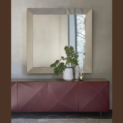 Specchio da parete con cornice inclinata bronzata Trapezio di Riflessi
