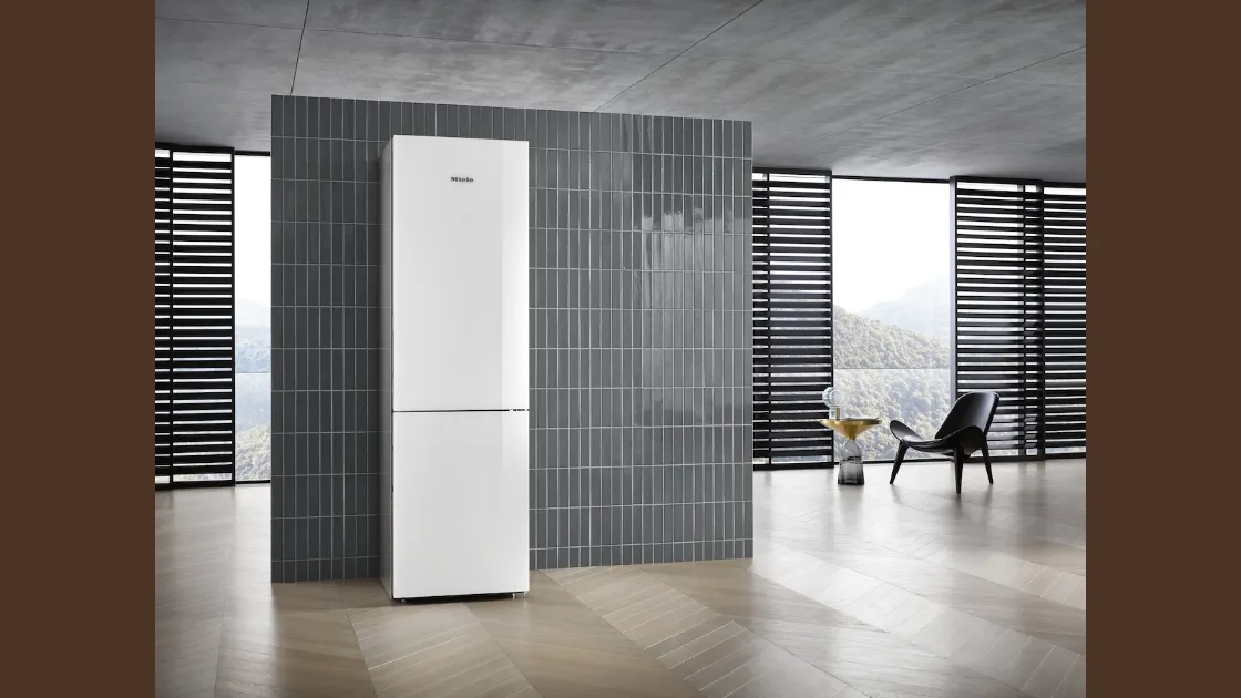 Frigo Congelatore KFN29683Dbrws a posizionamento libero XL con sportello in vetro di Miele