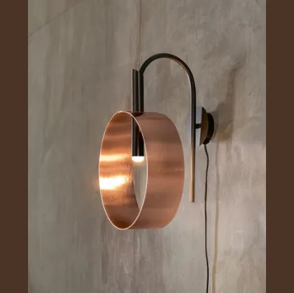 Lampada Led Loop Applique in metallo di Riflessi