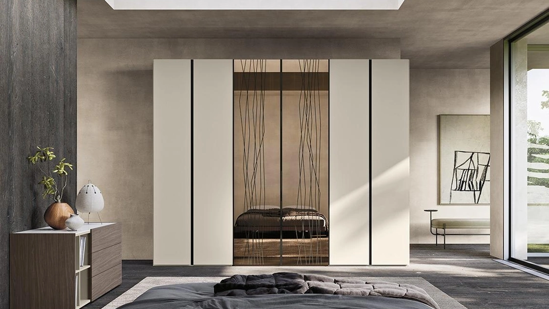 Armadio con ante battenti in laccato e a soffietto in vetro Comp N20 in laccato e vetro di Mobilgam