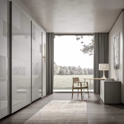 Armadio con ante scorrevoli Strip Laccato di Veneran