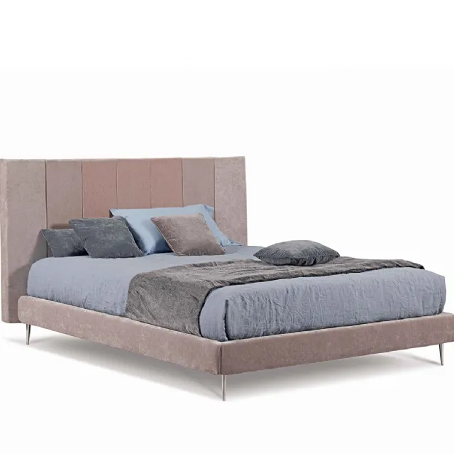 Letto in tessuto con testiera Angel di Lettissimi