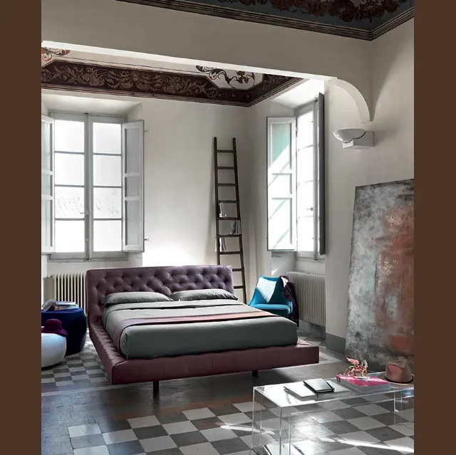 Letto di design in pelle imbottito e trapuntato Henry di Bontempi Letti Design