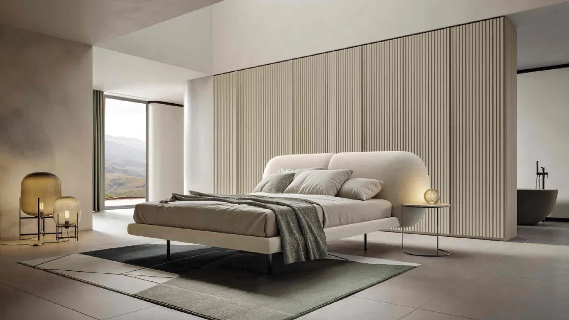 Letto imbottito Chloe di Veneran