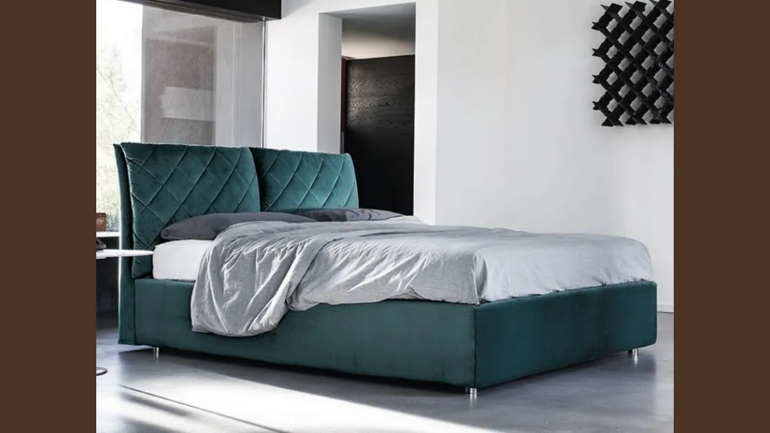 Letto in tessuto con testiera trapuntata e box contenitore Geremy di Rigosalotti