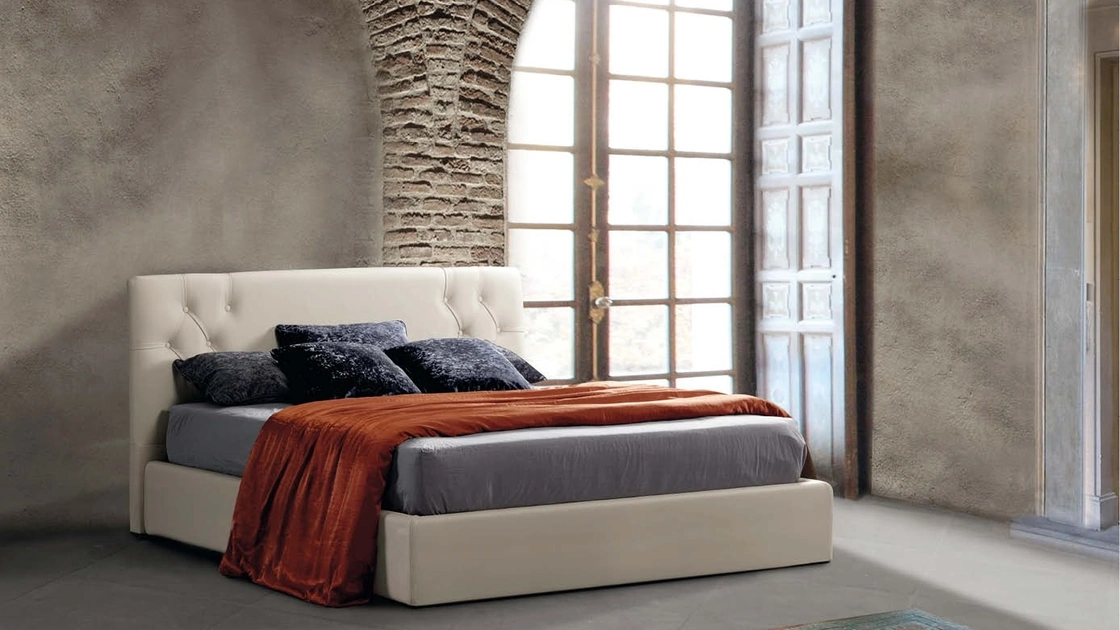 Letto in pelle Athena di Lettissimi