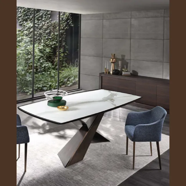 Tavolo Living con piano Legno con inserto in Ceramica e base in metallo verniciato di Riflessi