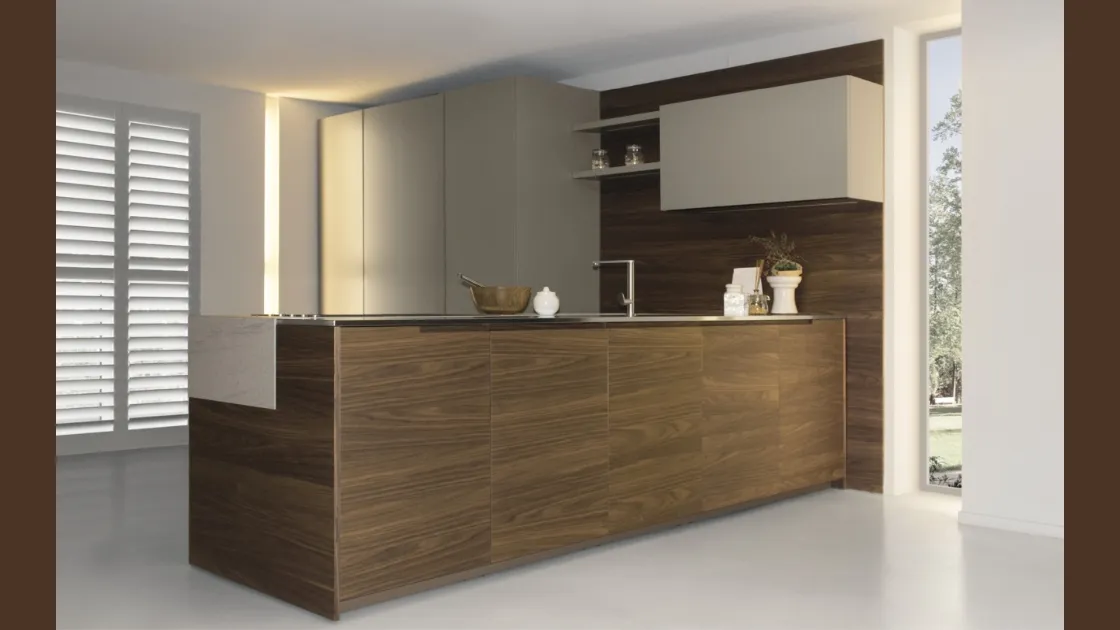 Cucina Design con penisola Arena in legno di Maistri