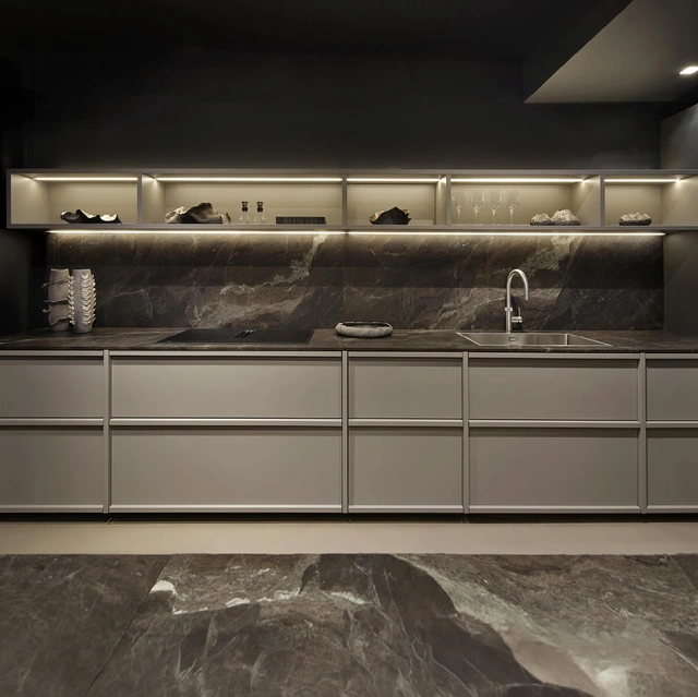 Cucina Design lineare Arena Mass in laccato di Maistri