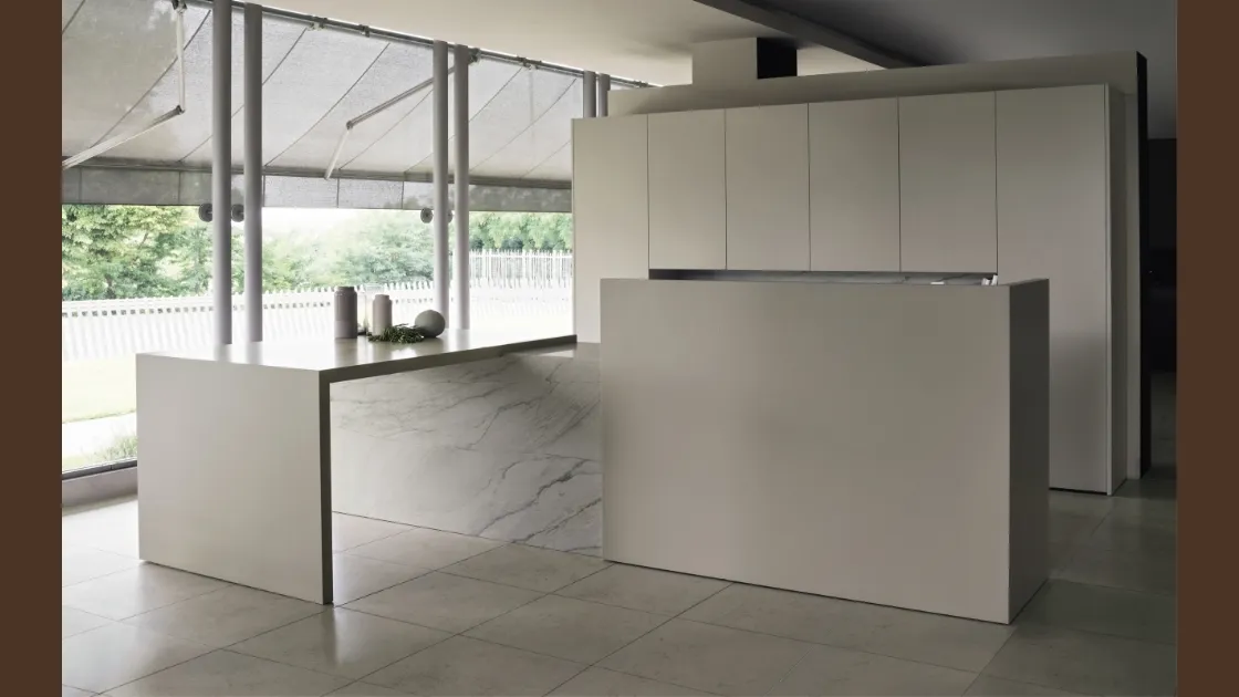 Cucina Design con isola Arka 03 di Maistri