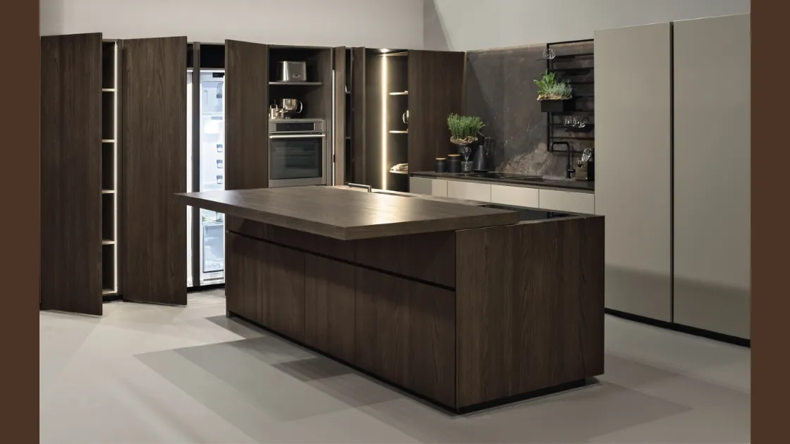 Cucina Design con isola e penisola in laccato opaco e legno Giza 10 di Maistri