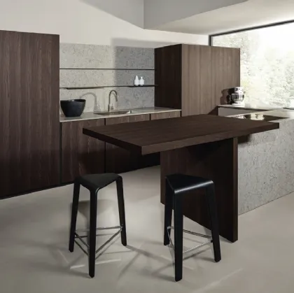 Cucina Design in legno angolare con penisola Altea 01 di Maistri